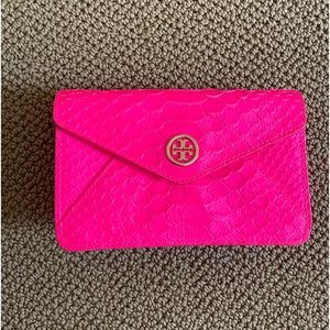 Tory Burch Hot Pink Crossbody- NWT.